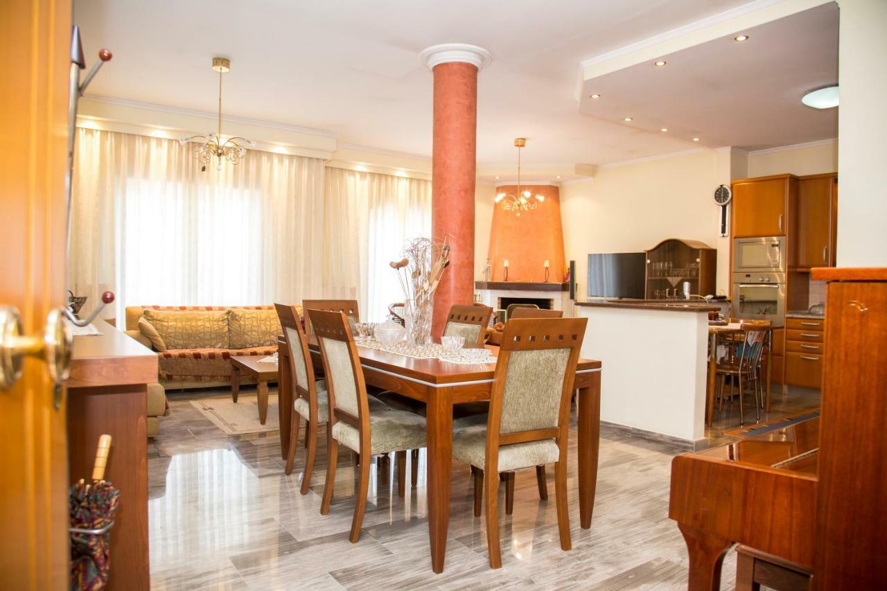 Veta'S Spacious Central Apartment Serres Bagian luar foto